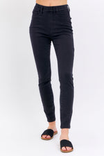 Judy Blue Black HW Pull On Shield Pockets Skinny 88581