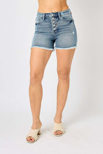 Judy Blue Yanis Hi-Lo Hem Shorts 150206