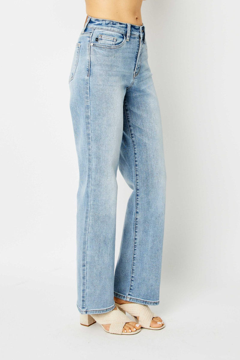 Judy Blue HW LT Wash Straight Leg Jeans 82501