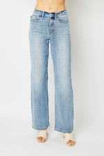 Judy Blue HW LT Wash Straight Leg Jeans 82501