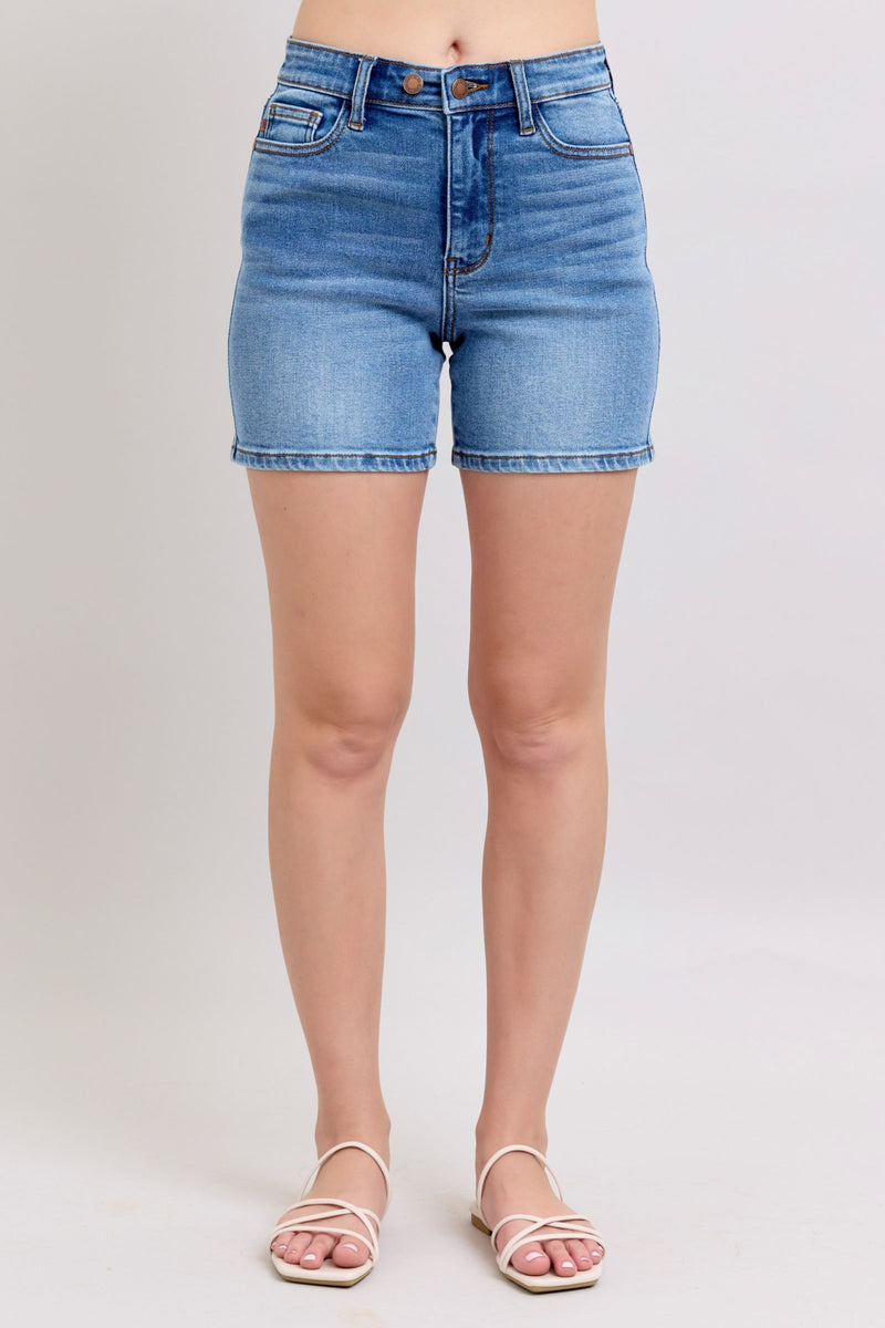 Judy Blue MD 2 Button Mid Length Dad Shorts 15299